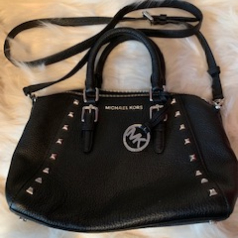 Michael Kors  Ciara Medium Leather Handbag
